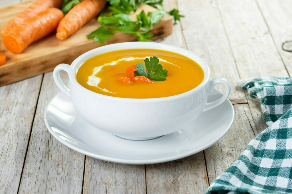receta sopa de zanahorias y jengibre para tratar la alergia